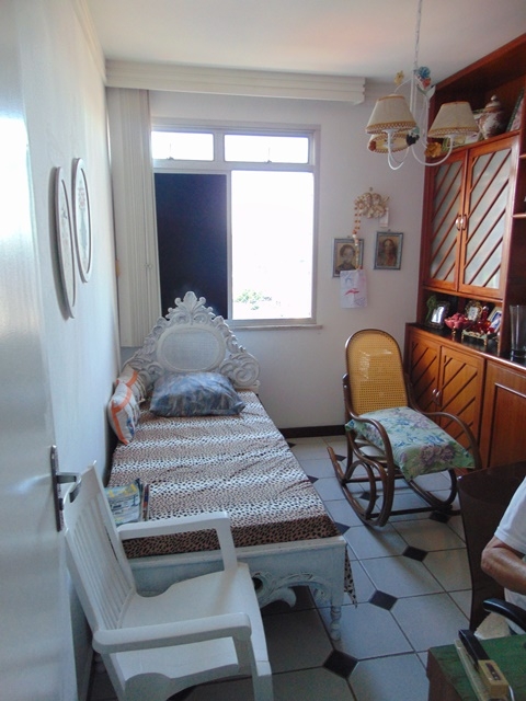 Apartamento disponível para venda no bairro Salgado Filho no Condomínio Edifício Marseille.