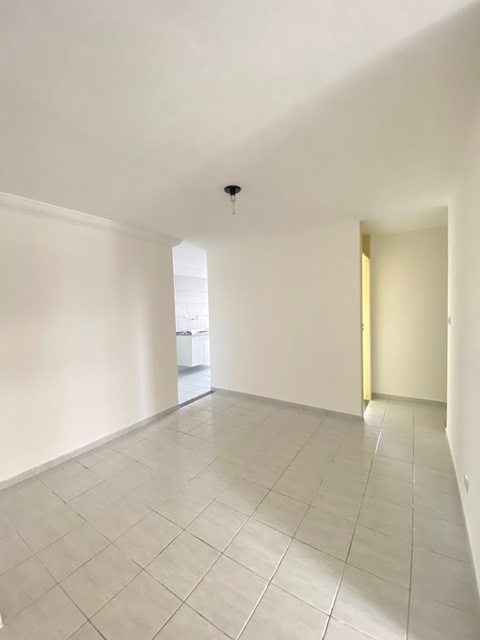 Apartamento no Condomínio Porto das Águas, no Bairro Luzia.