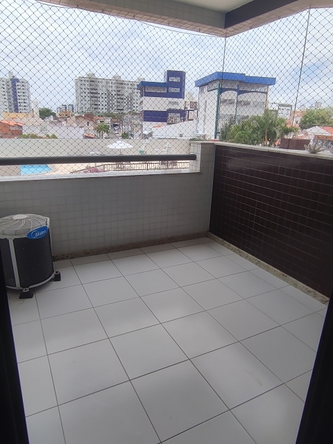 Apartamento à venda no Bairro Luzia no Condomínio Front Garden 