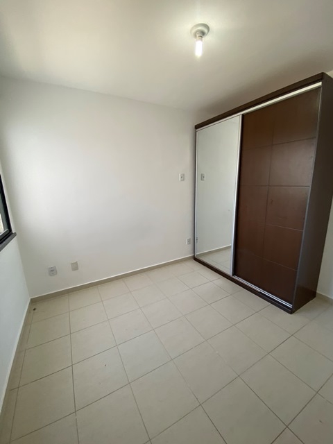 Apartamento no Condomínio Vista Marina, no Bairro Aruana.