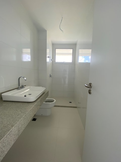 Apartamento mansão à venda na Avenida Beira Mar 