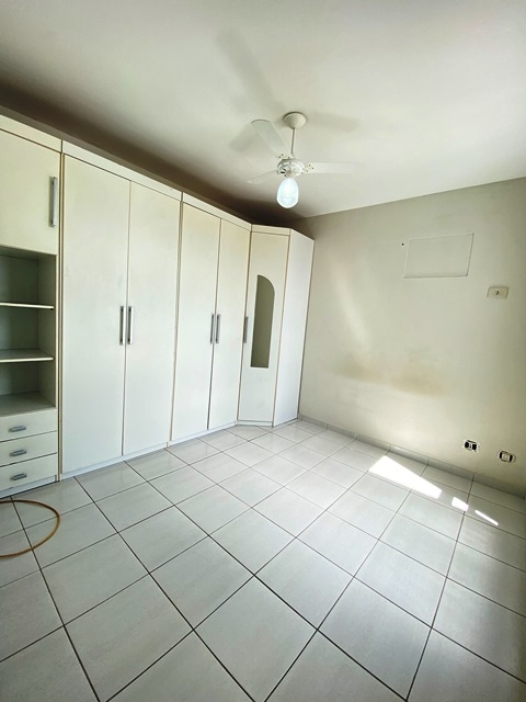 Apartamento no Condomínio Canto Belo, no Bairro Jabotiana.