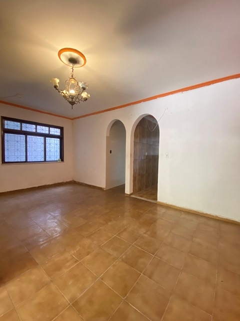  Casa para alugar, no bairro Jabotiana.