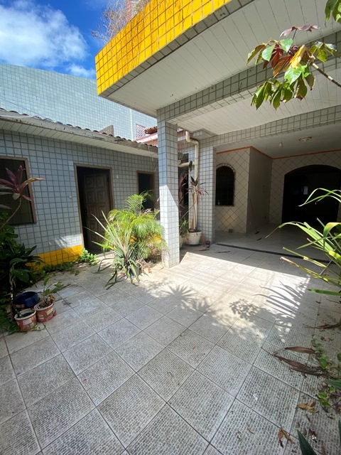  Casa para alugar, no bairro Jabotiana.