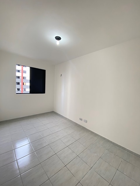 Apartamento no Condomínio Porto das Águas, no Bairro Luzia.