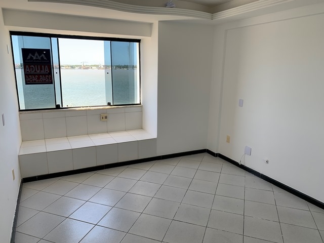 Sala para alugar no Edifício Oviêdo Teixeira