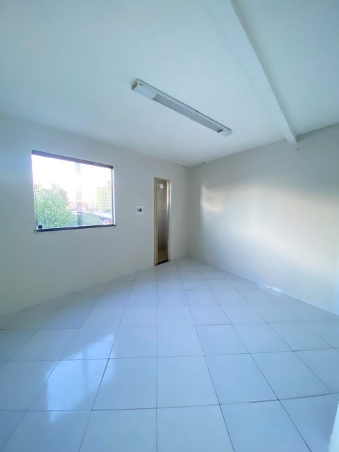 Apartamento para alugar no Bairro Ponto Novo na Avenida Acrísio Garcez