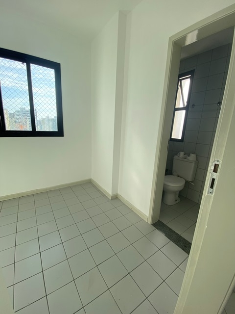 Apartamento à venda no Bairro 13 de Julho no Edifício José Machado de Souza 