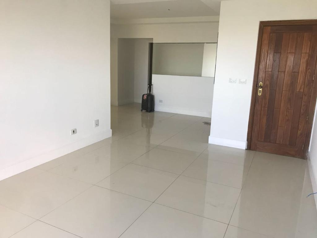 Apartamento à venda na Avenida Beira Mar no Mansão Seixas Dória 