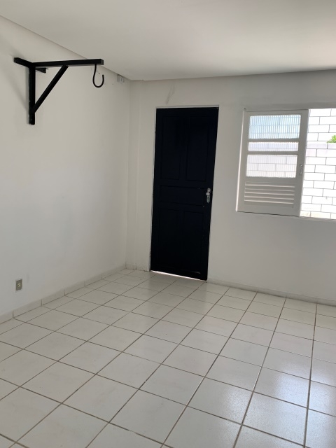 Apartamento para alugar no Bairro Coroa do Meio 