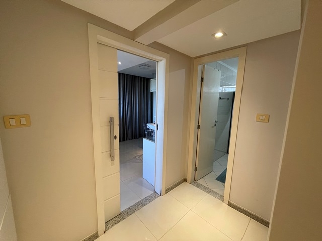 Apartamento disponível para venda no bairro Farolândia no Condomínio Edfício Saint James Park.