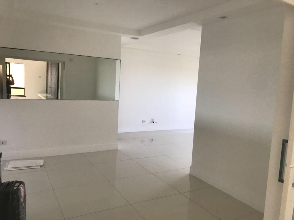 Apartamento à venda na Avenida Beira Mar no Mansão Seixas Dória 