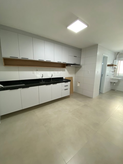 Apartamento para alugar no Ed. Residencial Cidade de Roma, no Bairro Jardins.