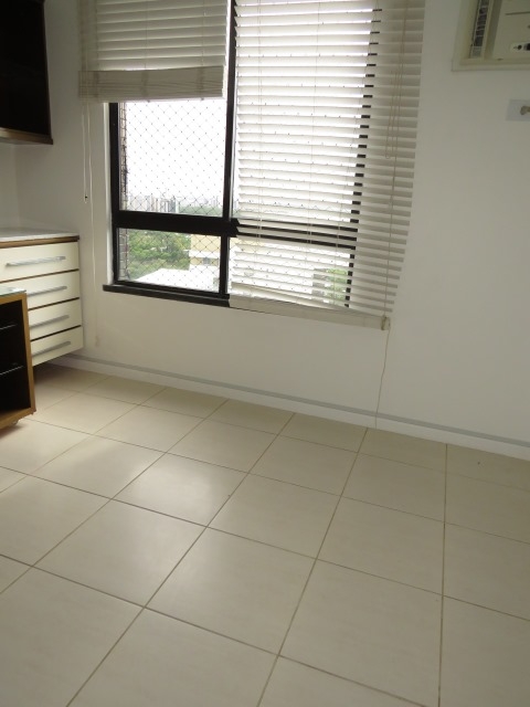 Apartamento à venda na Avenida Beira Mar no Mansão Seixas Dória