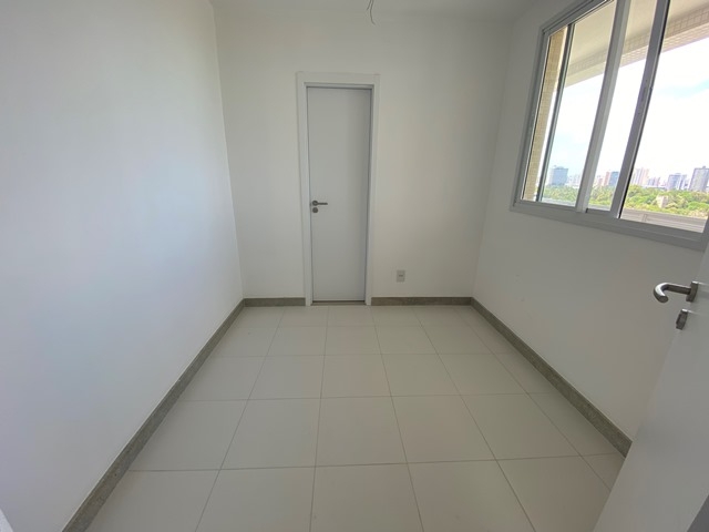 Apartamento mansão à venda na Avenida Beira Mar 