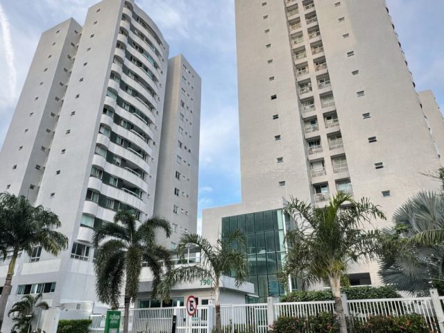 4b90c967-7776-40b2-a278-0a5095b21614