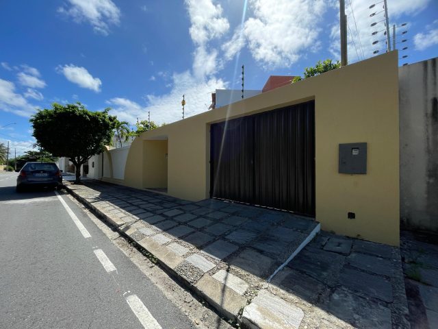 WhatsApp Image 2024-05-28 at 09.20.46 (1)