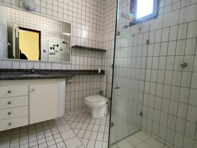 WhatsApp Image 2024-05-28 at 09.21.02 (1)