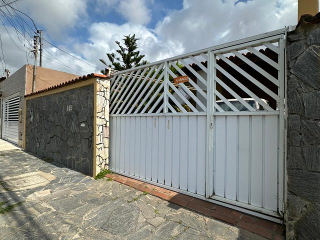 WhatsApp Image 2025-10-13 at 14.10.57