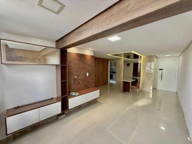 WhatsApp Image 2025-10-24 at 17.49.32 (1)