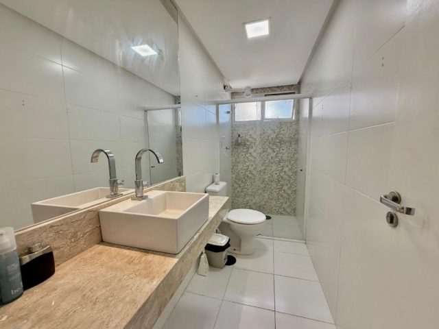 WhatsApp Image 2025-10-24 at 17.49.33 (2)