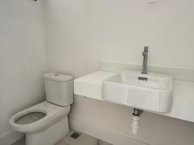 WhatsApp Image 2026-03-30 at 14.39.00