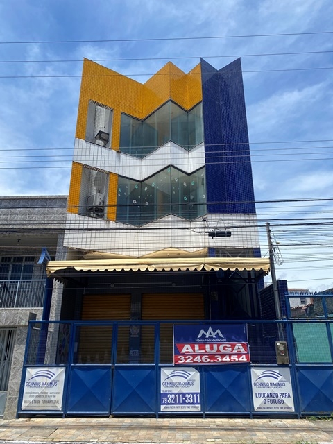 Prédio Comercial, no Bairro Getúlio Vargas.