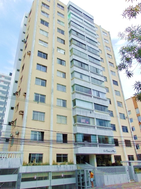 Apartamento à venda no bairro 13 de Julho no Condomínio Portão do Mar