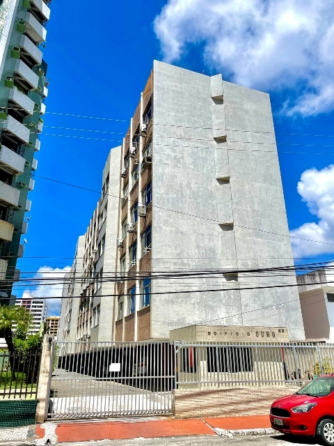 Apartamento para alugar no Bairro São José no Edifício Ouro