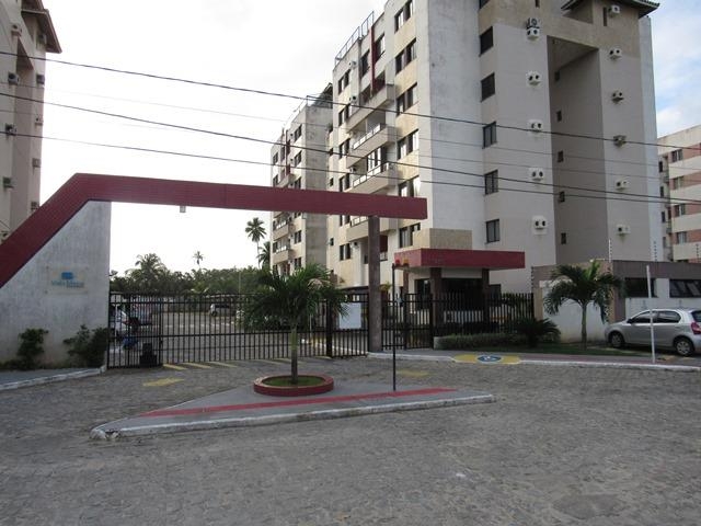 Apartamento no Condomínio Vista Marina, no Bairro Aruana.