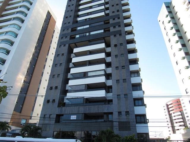 Apartamento à venda na Avenida Beira Mar no Mansão Seixas Dória 