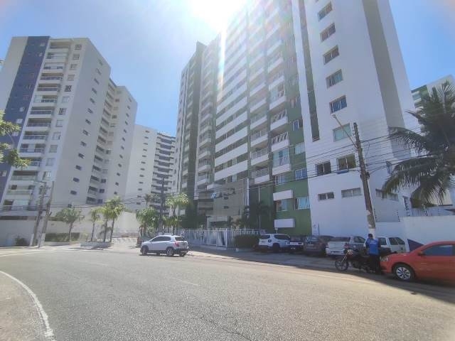 Apartamento à Venda no Condomínio Altos do Farol, no bairro Farolândia.