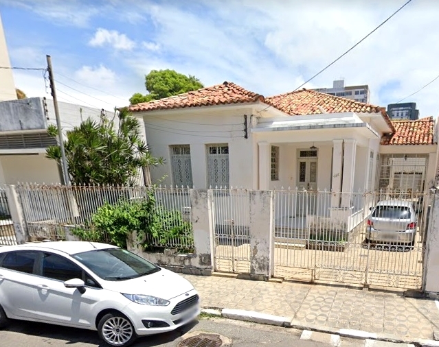 Casa à venda no bairro São José na Rua Vila Cristina 